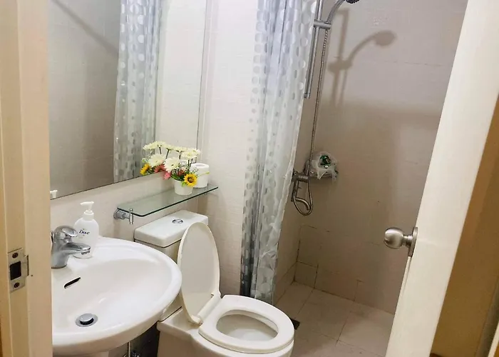 Apartment Azure C3 Balcony Wifi Near Mall Airport Manila