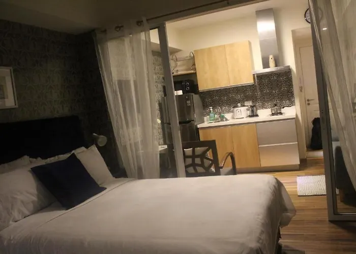 Azure C3 Balcony Wifi Near Mall Airport Manila