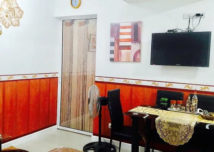 Apartment Azure C3 Balcony Wifi Near Mall Airport