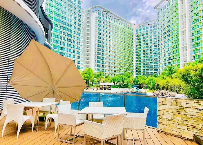 Azure C3 Balcony Wifi Near Mall Airport Apartment Manila