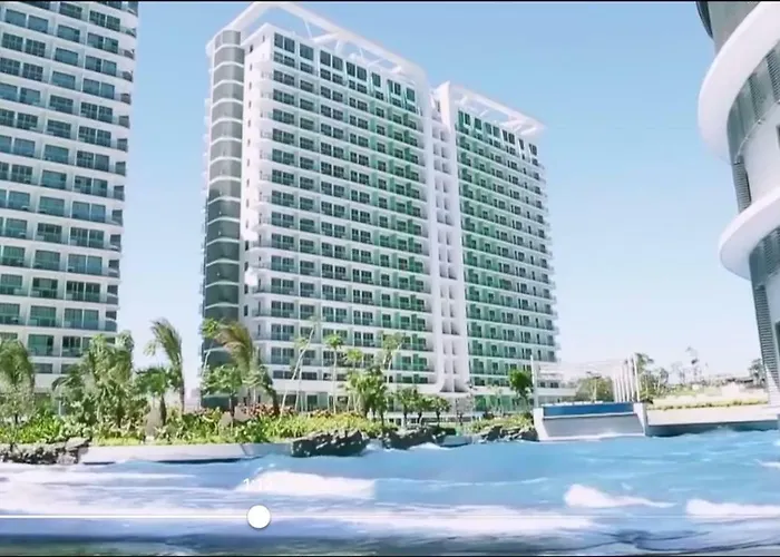 Azure C3 Balcony Wifi Near Mall Airport *